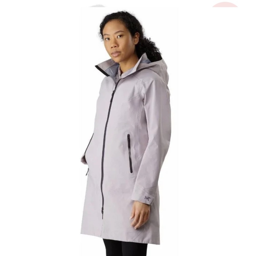 Arc’Teryx Women’s Mistaya Coat